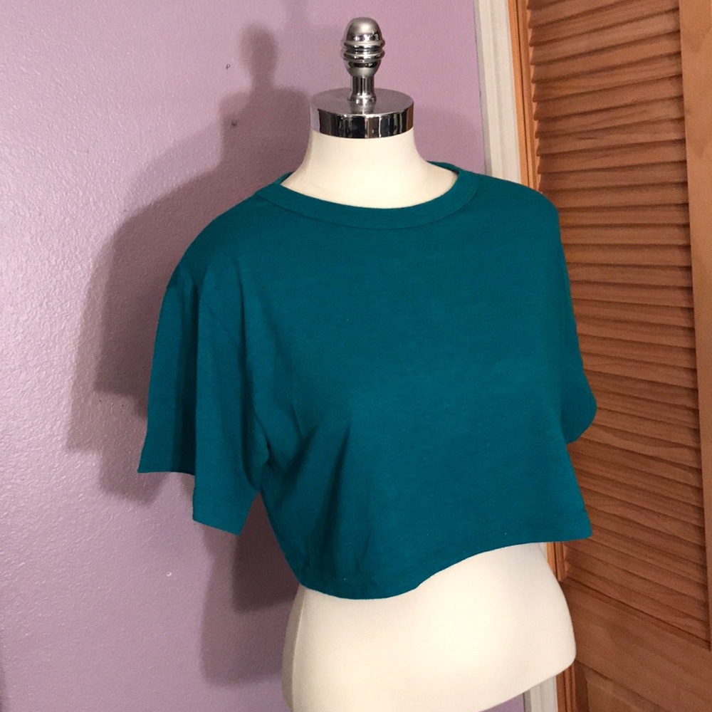Crew neck crop top